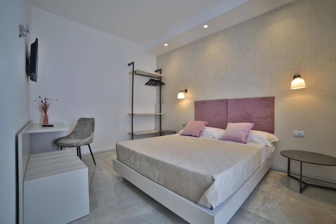 Calaluna Rooms Porto Cesareo Eksteriør bilde