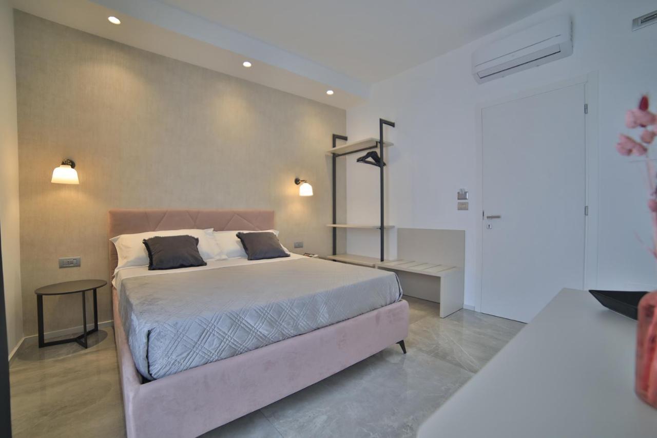 Calaluna Rooms Porto Cesareo Eksteriør bilde